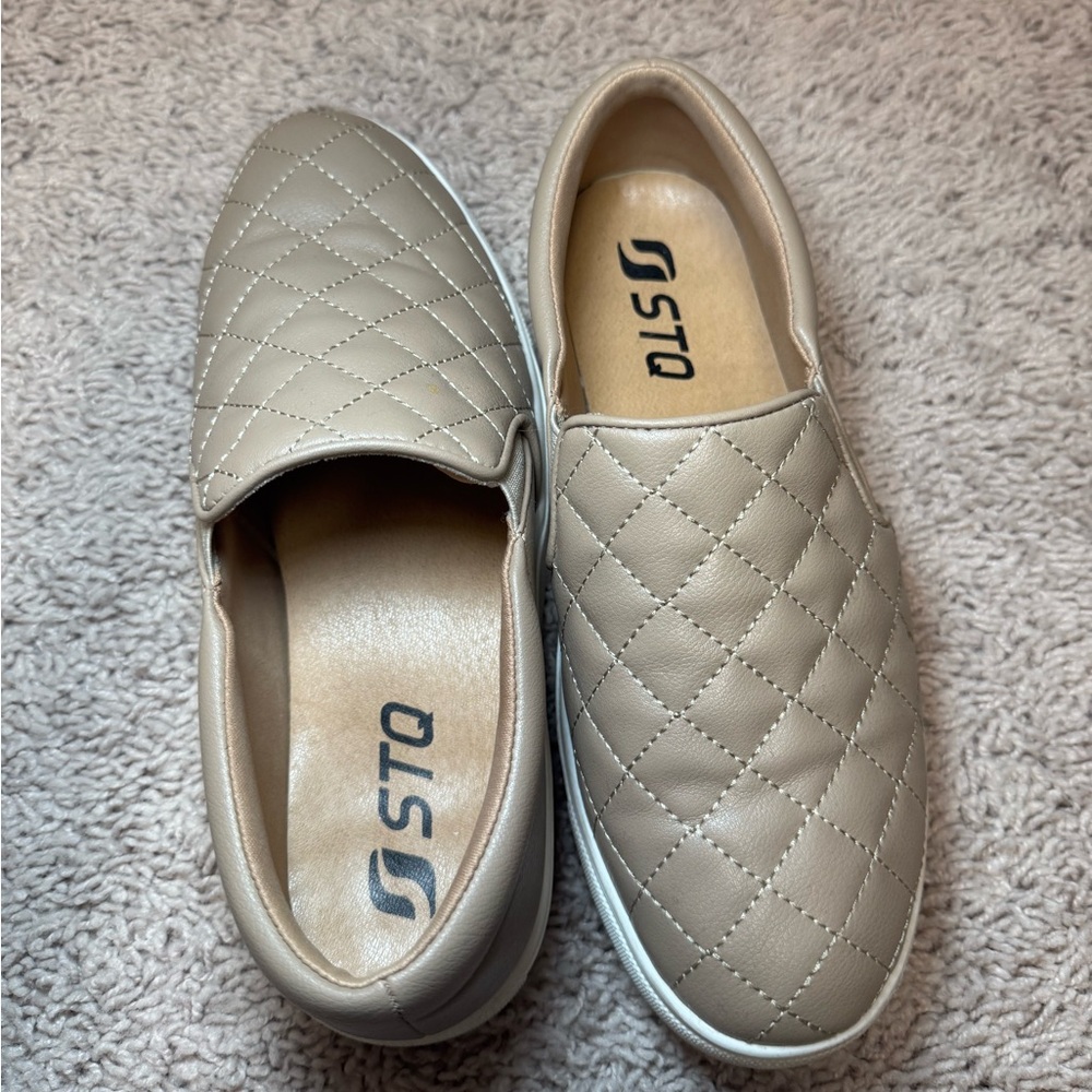 Casual slip on sneakers, neutral color, worn only a couple of times. Size 6